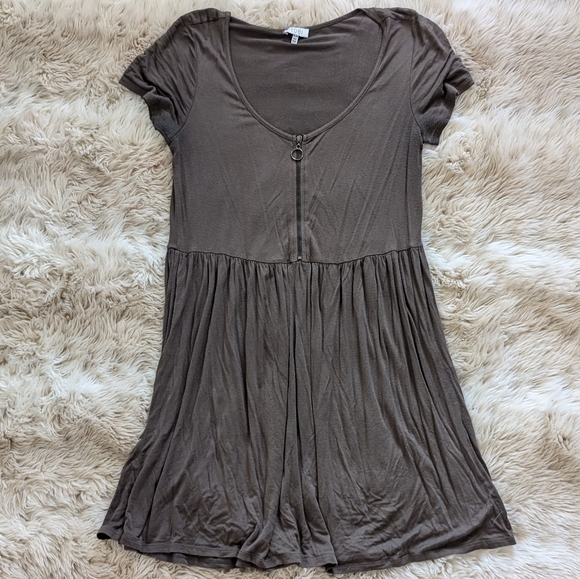 DONATED - Picture 2 of 8